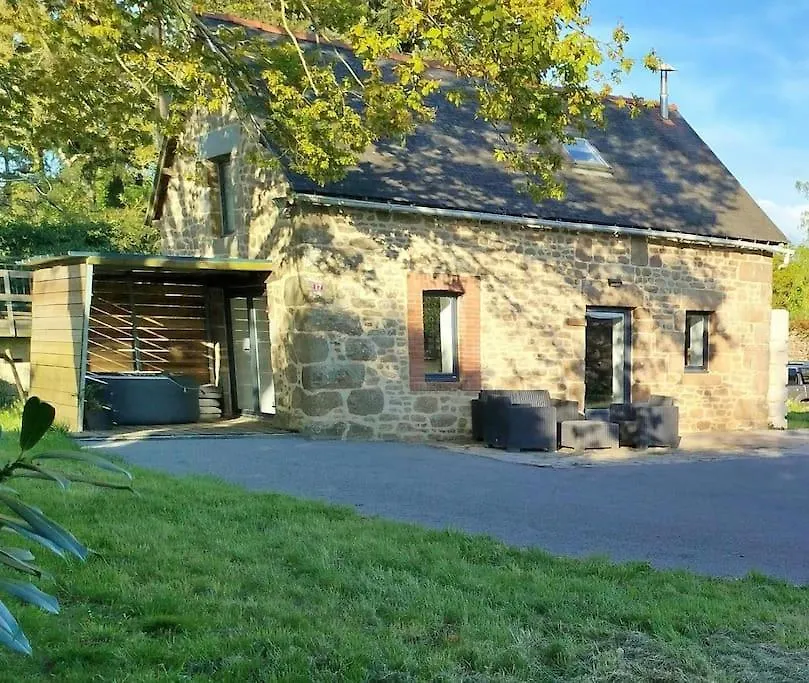 Gite Les Sapins Avec Spa Privatif Le Châtellier